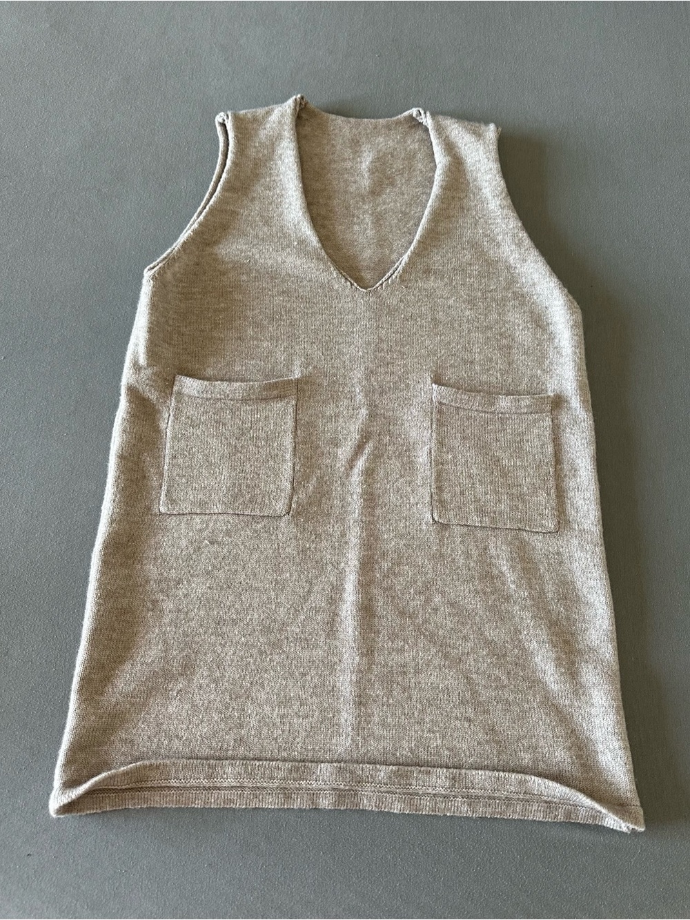 Beige Knit V-Neck Sweater Vest w/Pockets